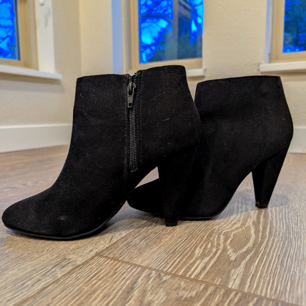Sleek Black Ankle Boots with Tapered Heel